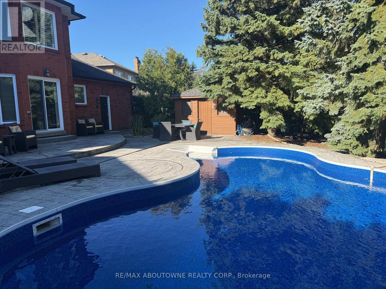1487 The Links Drive, Oakville, Ontario  L6M 2P2 - Photo 29 - W13658744