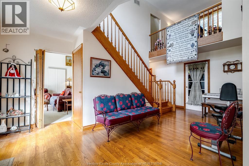 936 Twin Gables Drive, Harrow, Ontario  N0R 1G0 - Photo 6 - 26023939