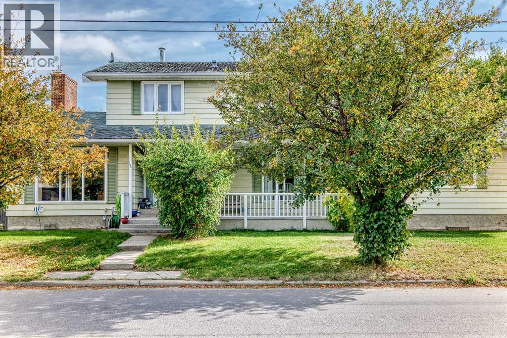 102 4 Avenue SE, High River, Alberta  T1V 1G3 - Photo 1 - A2348611