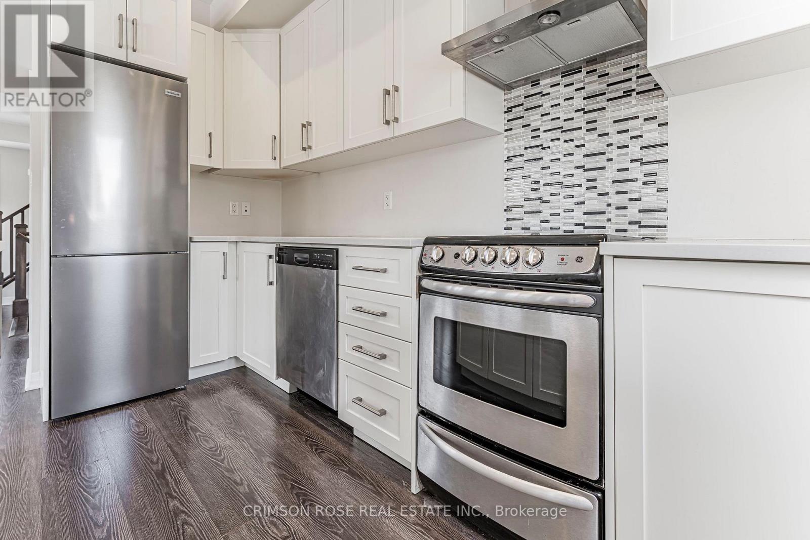 10 - 70 Plains Road W, Burlington, Ontario  L7T 0B6 - Photo 3 - W13841958