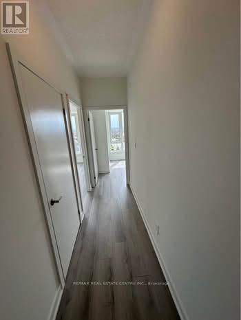 617 - 1140 Clarriage Court, Milton, Ontario  L9E 1B3 - Photo 7 - W13848704