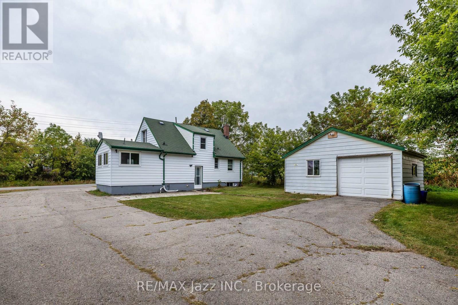 1585 Townline Road N, Clarington, Ontario  L1H 8L7 - Photo 3 - E13848894