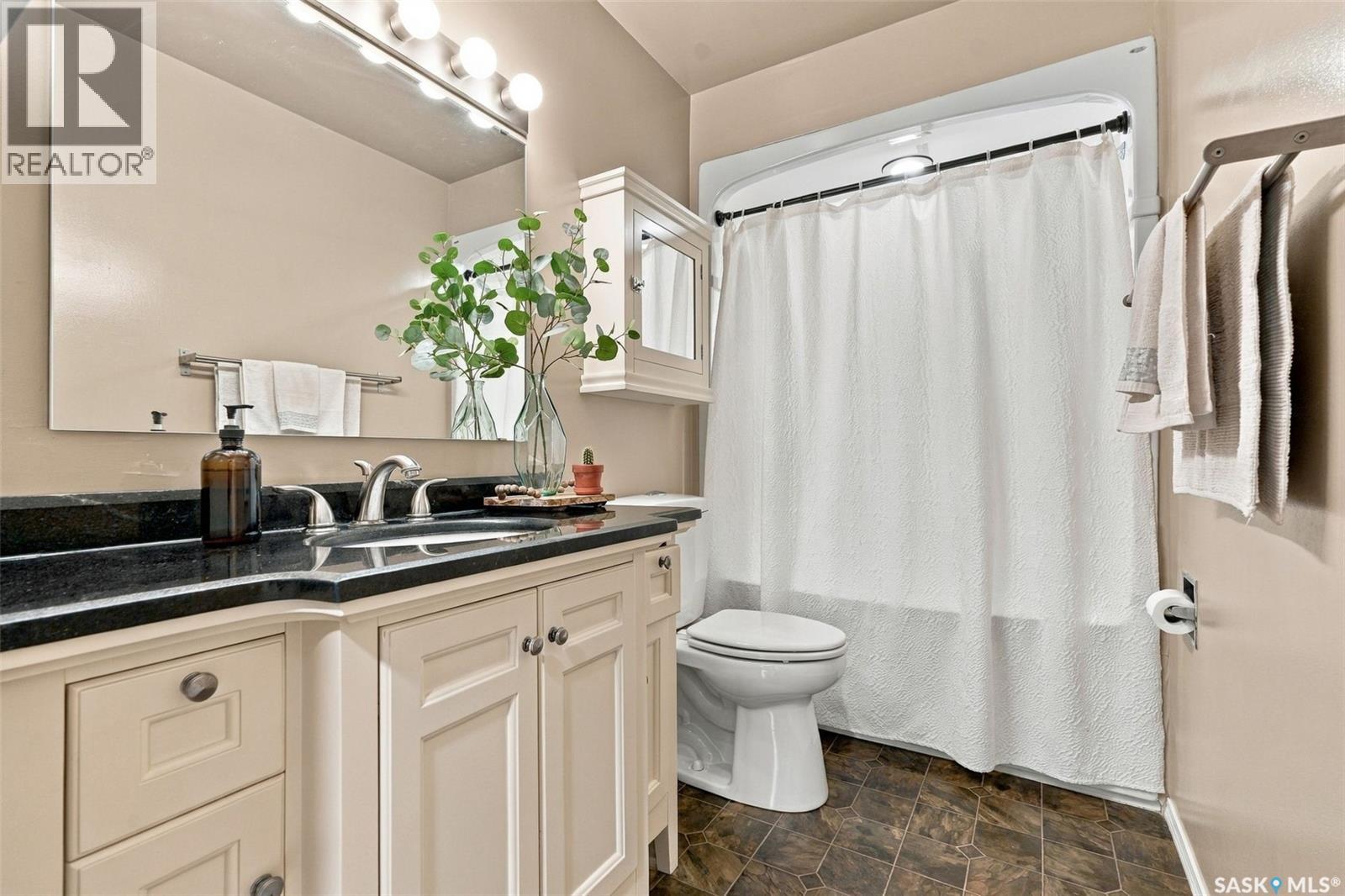 3174 Eastview, Saskatoon, Saskatchewan  S7J 3J4 - Photo 26 - SK050077