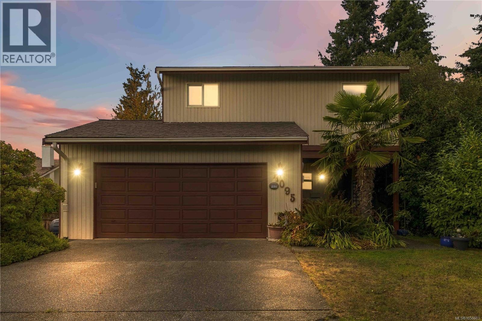 4095 Beam Cres, Saanich, British Columbia  V8N 5Y7 - Photo 2 - 1050603