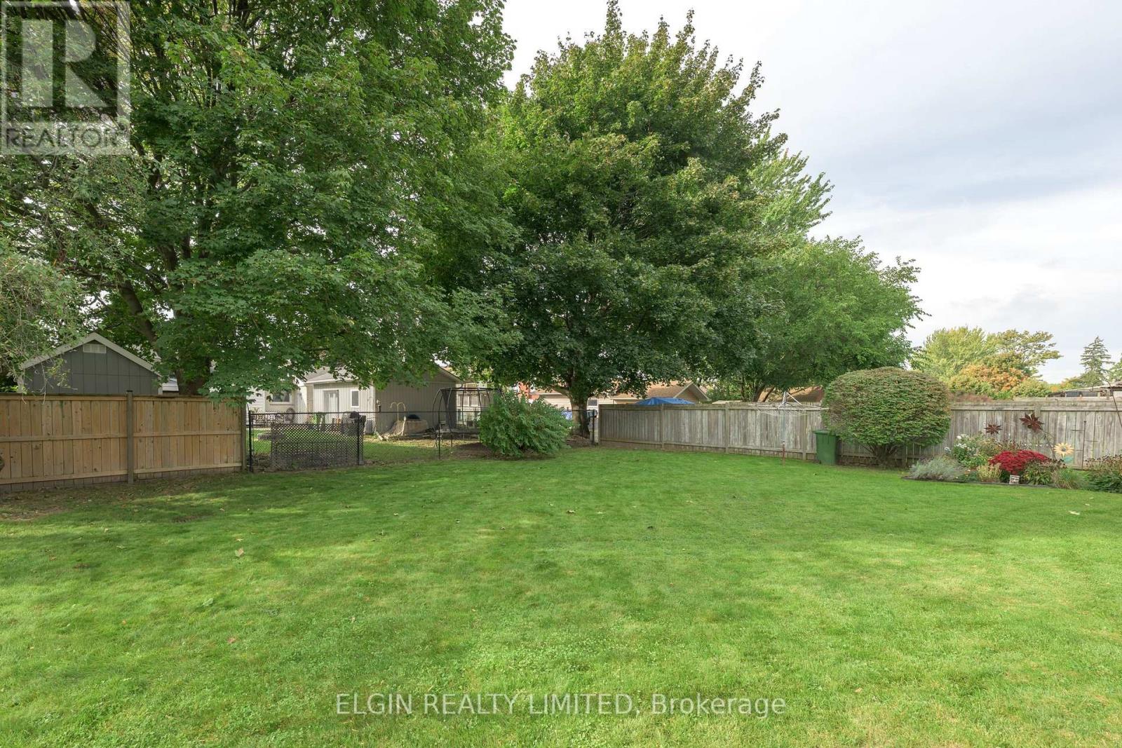 181 Locust Street, St. Thomas, Ontario  N5R 2C8 - Photo 12 - X13849022