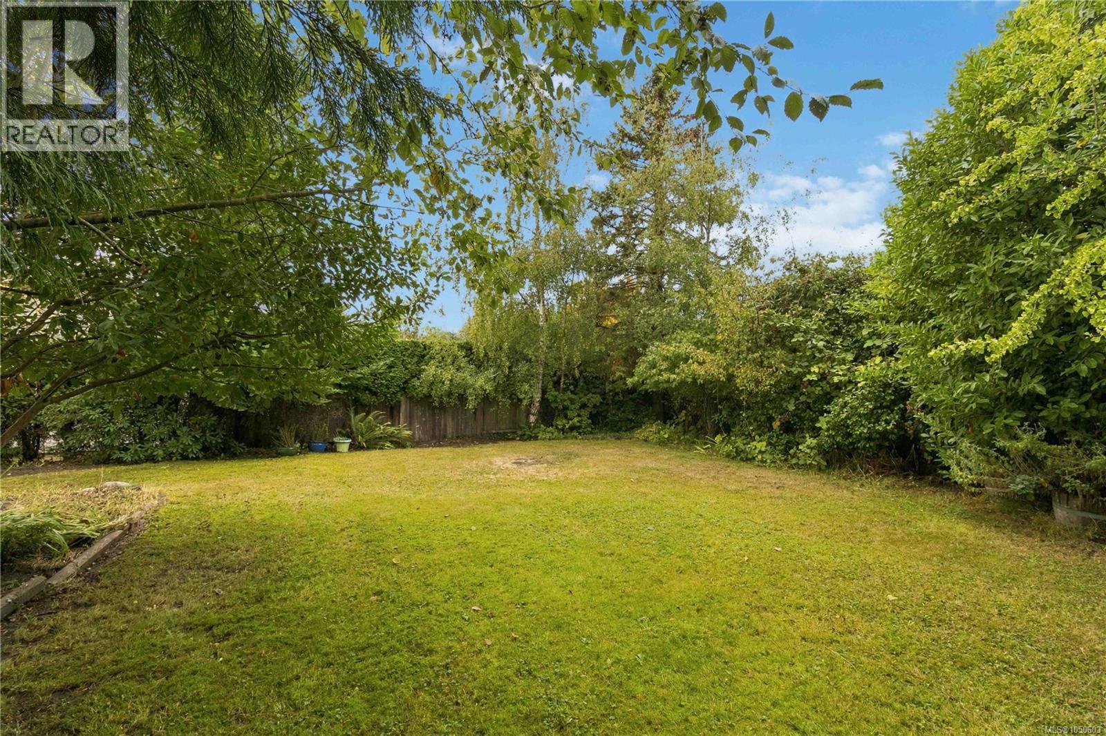 4095 Beam Cres, Saanich, British Columbia  V8N 5Y7 - Photo 55 - 1050603