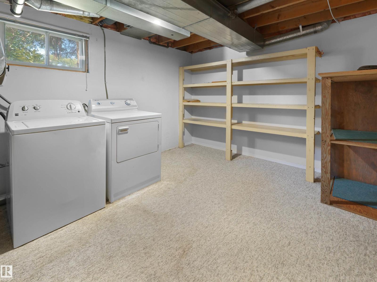 6810 110 ST NW
