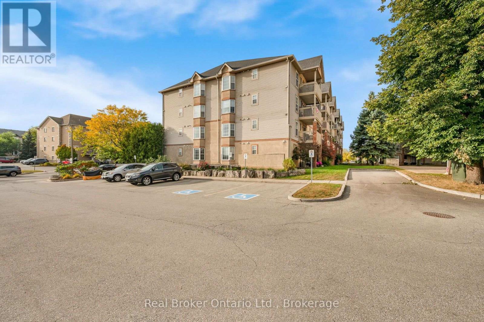 204 - 4015 Kilmer Drive, Burlington, Ontario  L7M 4M4 - Photo 3 - W13848934