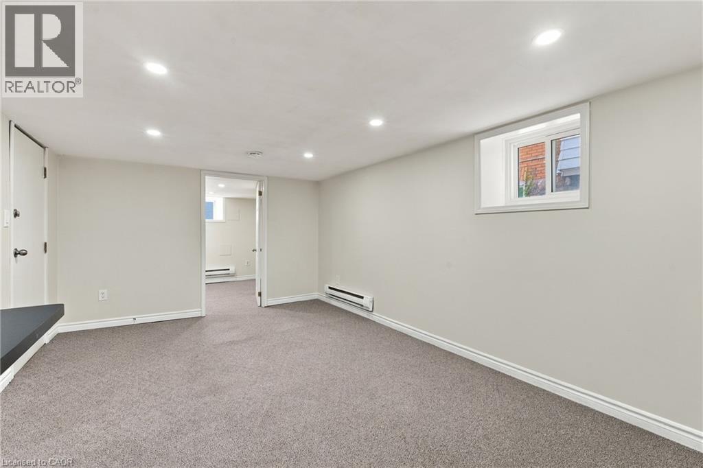 100 Balsam Avenue S, Hamilton, Ontario  L8M 3B3 - Photo 7 - 40867844
