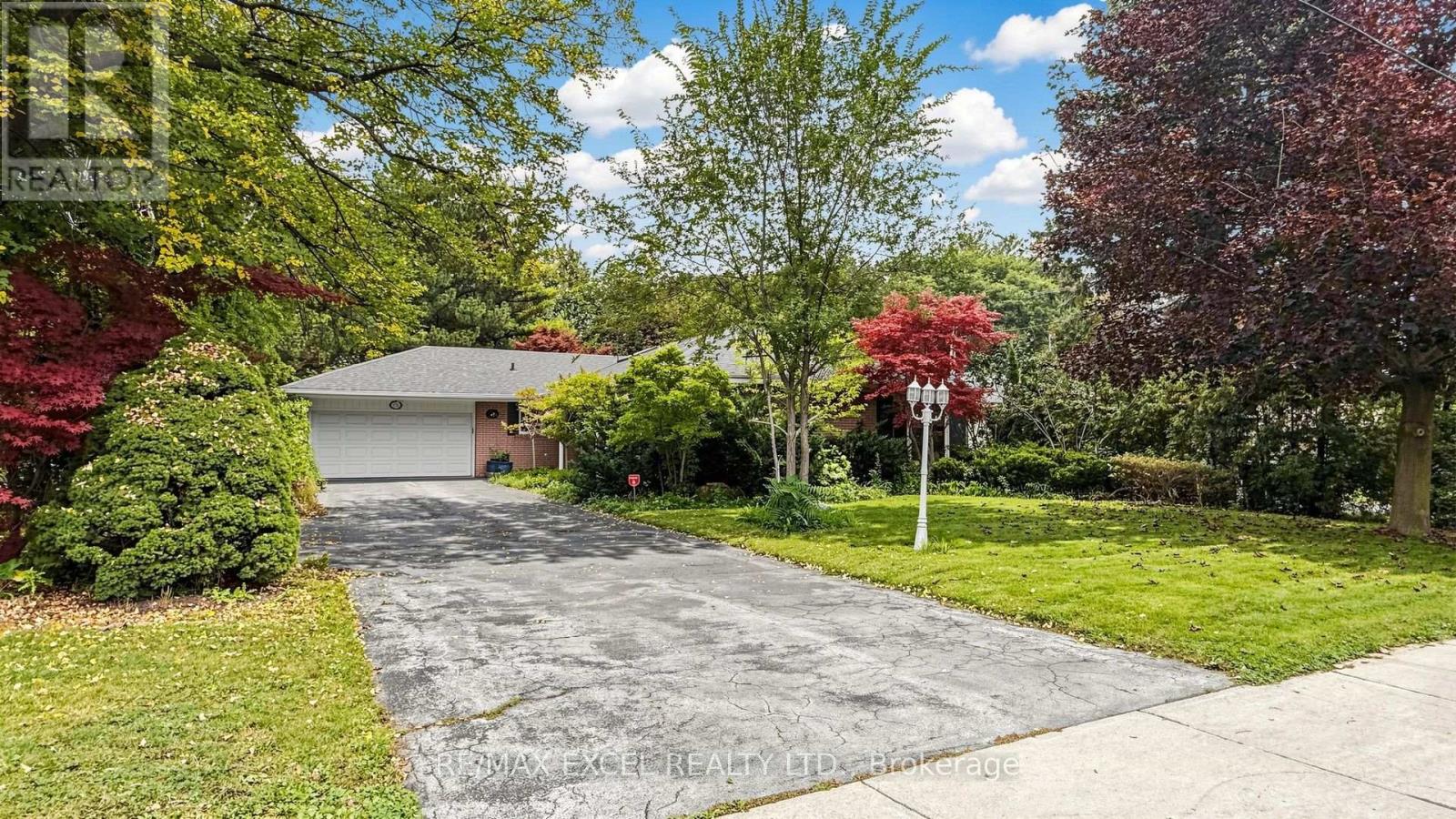 131 Burbank Drive, Toronto, Ontario  M2K 1N6 - Photo 1 - C13849006