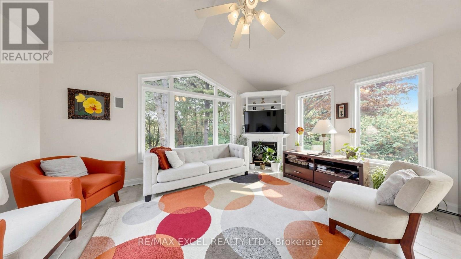 131 Burbank Drive, Toronto, Ontario  M2K 1N6 - Photo 11 - C13849006