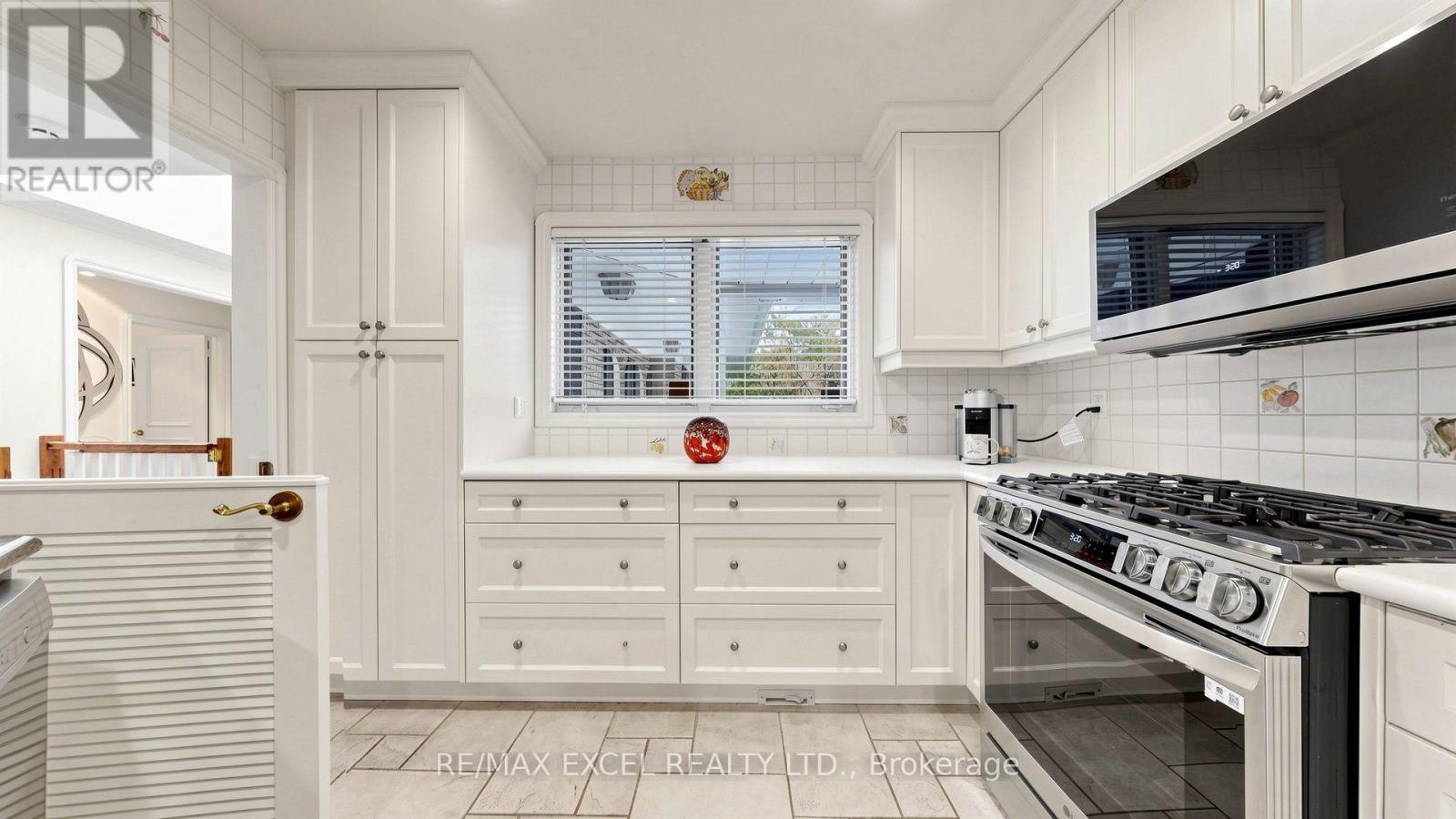 131 Burbank Drive, Toronto, Ontario  M2K 1N6 - Photo 18 - C13849006