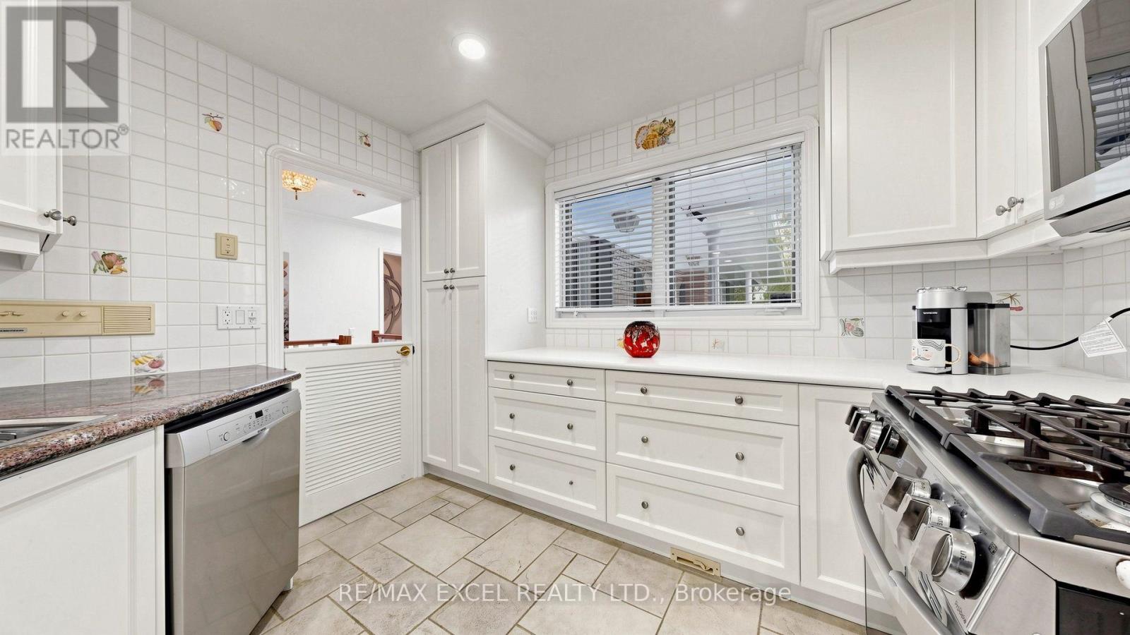 131 Burbank Drive, Toronto, Ontario  M2K 1N6 - Photo 20 - C13849006