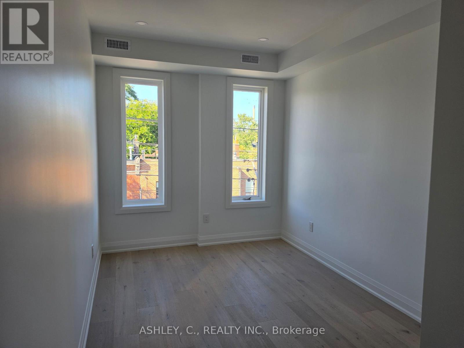 Third Floor - 701 Queen Street W, Toronto, Ontario  M6J 1E6 - Photo 11 - C13849010