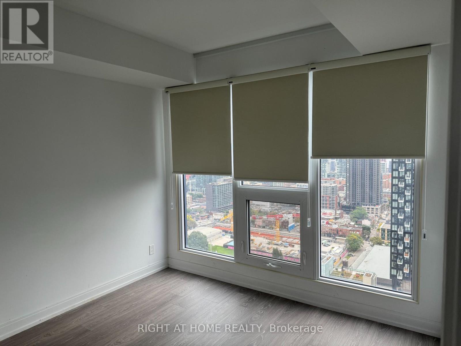 3708 - 181 Dundas Street E, Toronto, Ontario  M5A 0N5 - Photo 12 - C13849076