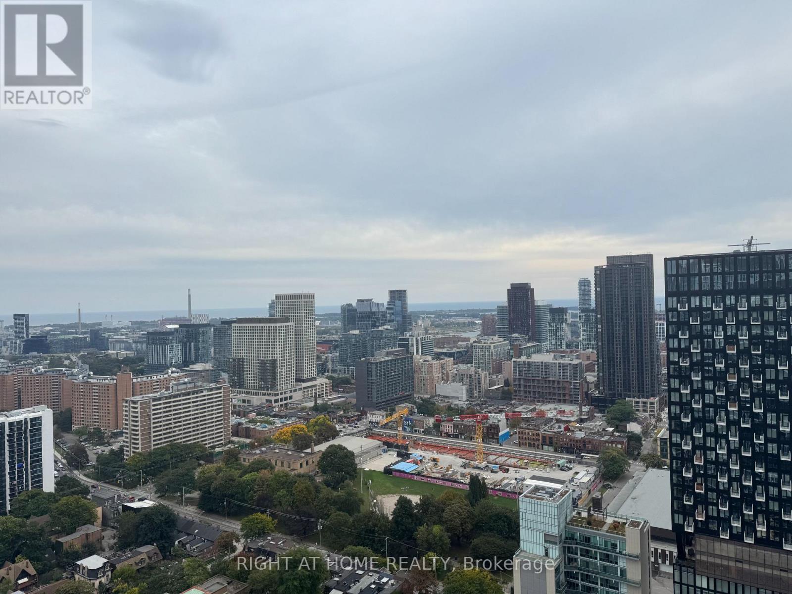 3708 - 181 Dundas Street E, Toronto, Ontario  M5A 0N5 - Photo 17 - C13849076