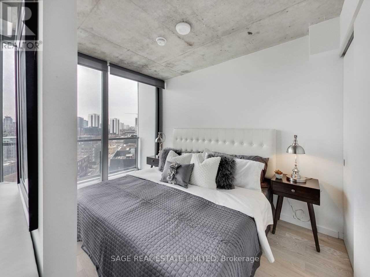 1205 - 170 Bayview Avenue, Toronto, Ontario  M5A 0M4 - Photo 3 - C13849108