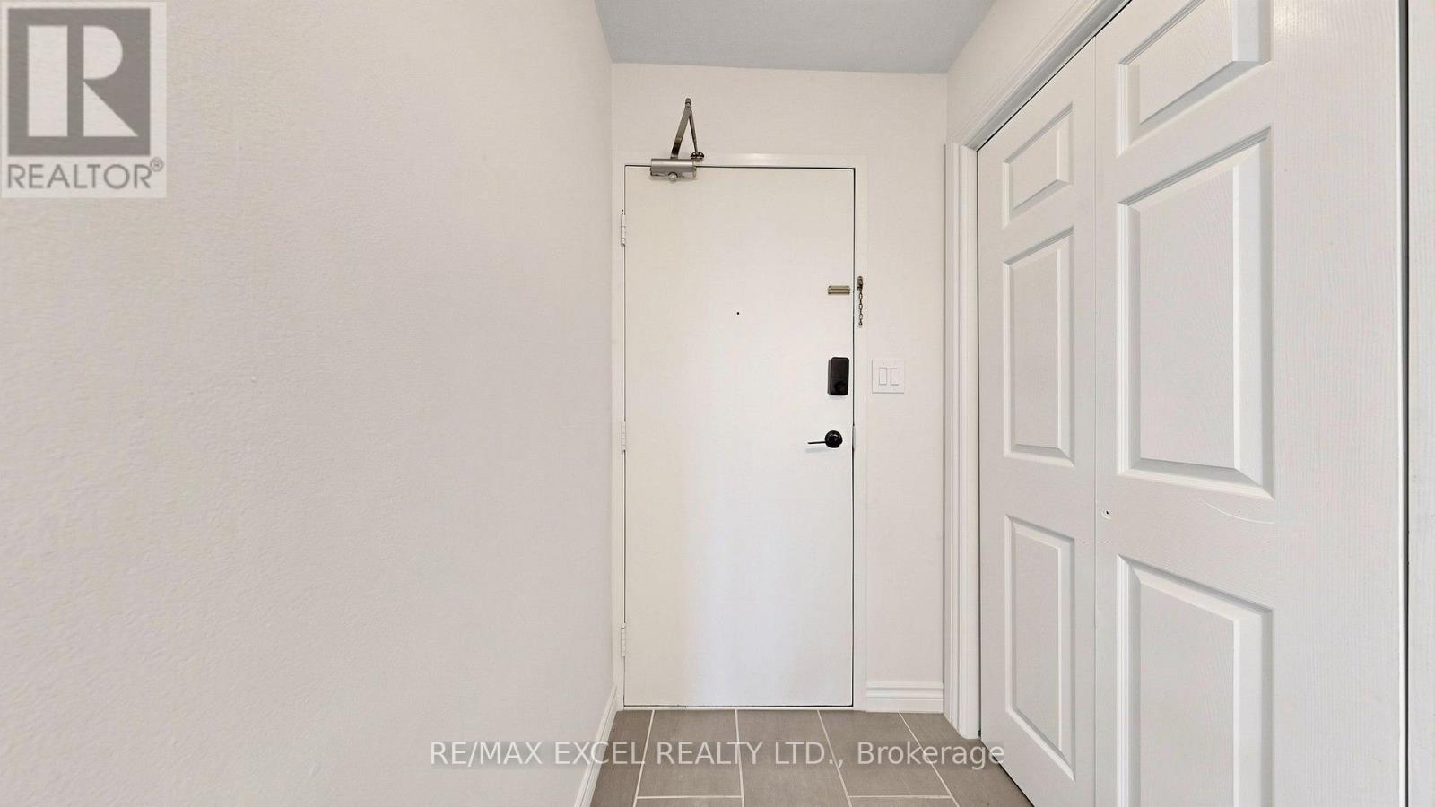 1808 - 10 Edgecliff Golfway, Toronto, Ontario  M3C 3A3 - Photo 35 - C13849292