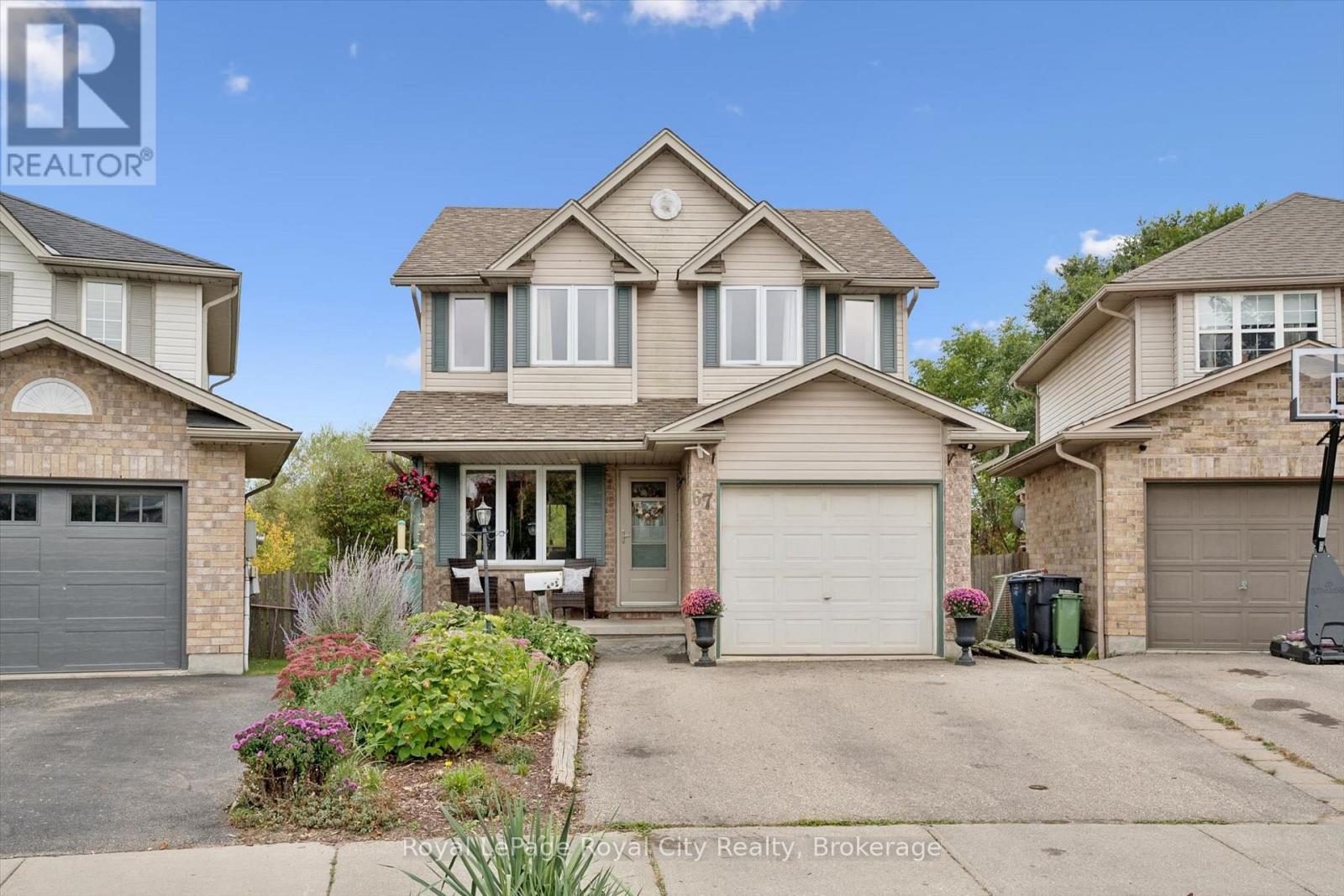 67 Cedarvale Avenue, Guelph, Ontario  N1E 6Y3 - Photo 3 - X13849132