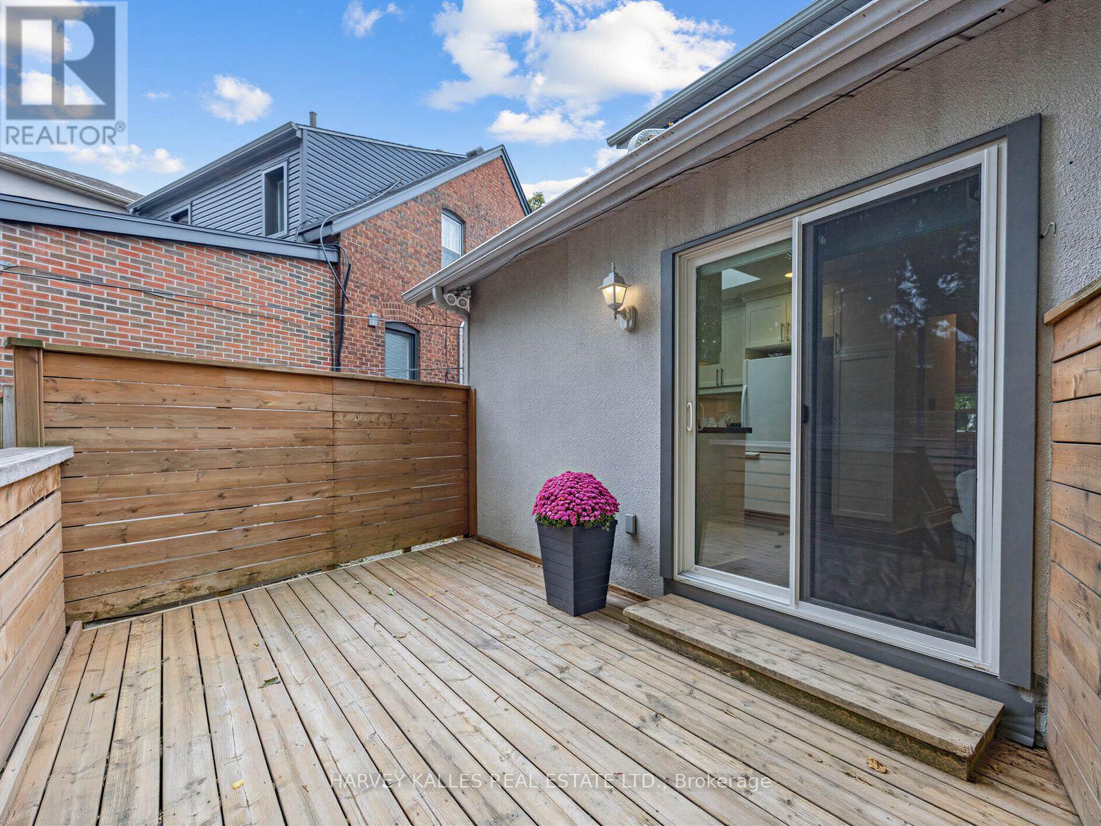 4 Kenrae Road, Toronto, Ontario  M4G 1Y1 - Photo 30 - C13847516