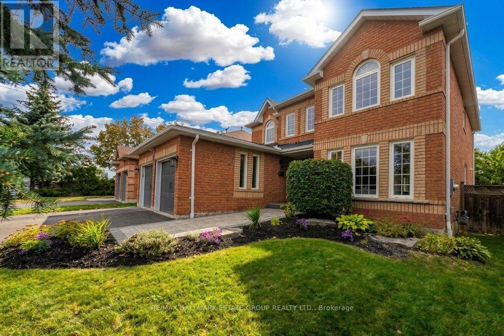 25 Dewbourne Place, Whitby, Ontario  L1R 2E4 - Photo 3 - E13849218