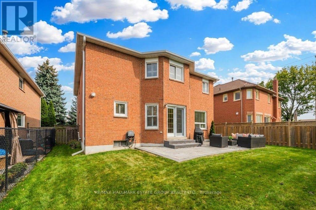 25 Dewbourne Place, Whitby, Ontario  L1R 2E4 - Photo 50 - E13849218