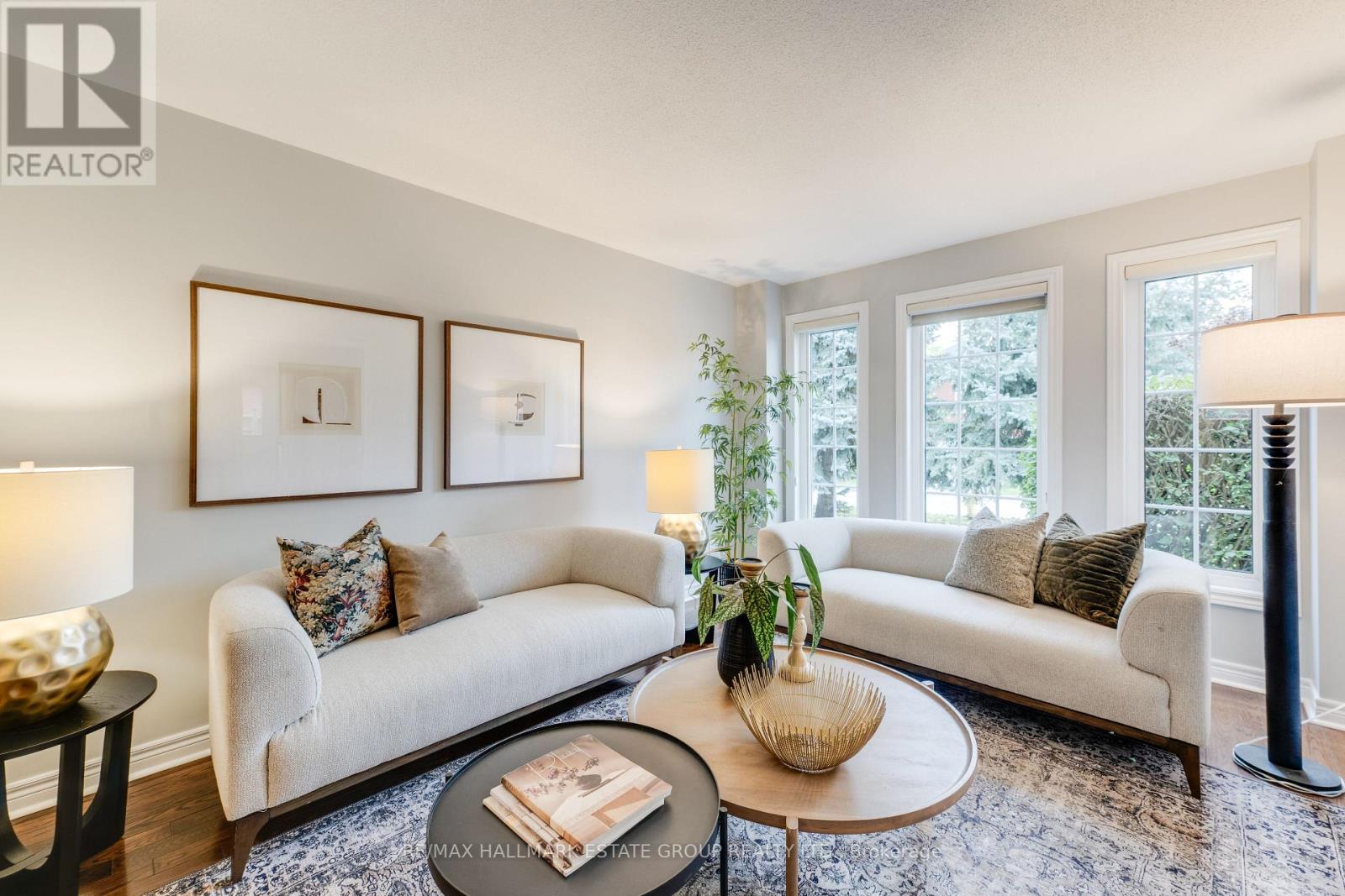 25 Dewbourne Place, Whitby, Ontario  L1R 2E4 - Photo 6 - E13849218