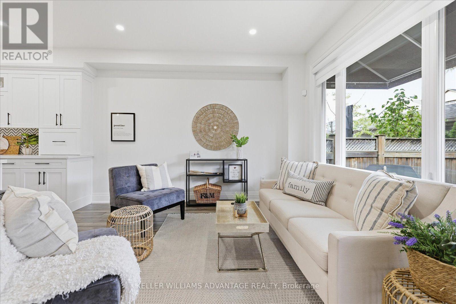 85 Sarah Ashbridge Avenue, Toronto, Ontario  M4L 3Y1 - Photo 13 - E13849252