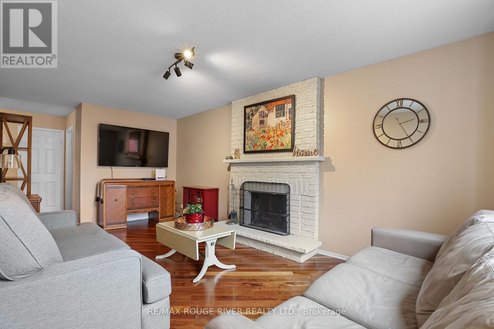 648 Cognac Crescent, Pickering, Ontario  L1X 1L8 - Photo 18 - E13849260
