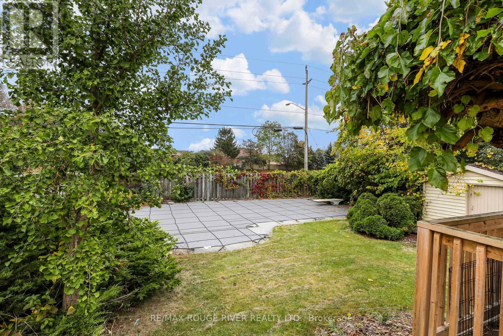 648 Cognac Crescent, Pickering, Ontario  L1X 1L8 - Photo 37 - E13849260