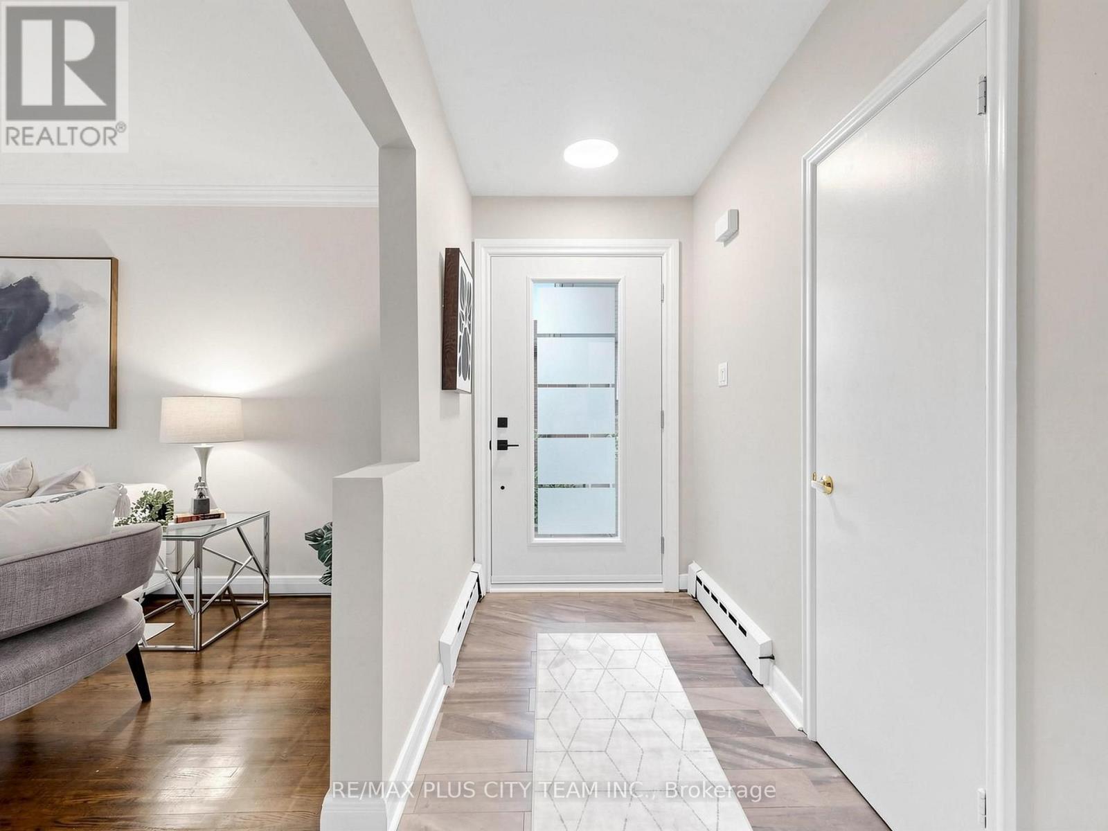 16 Holford Crescent, Toronto, Ontario  M1T 1M1 - Photo 21 - E13849284