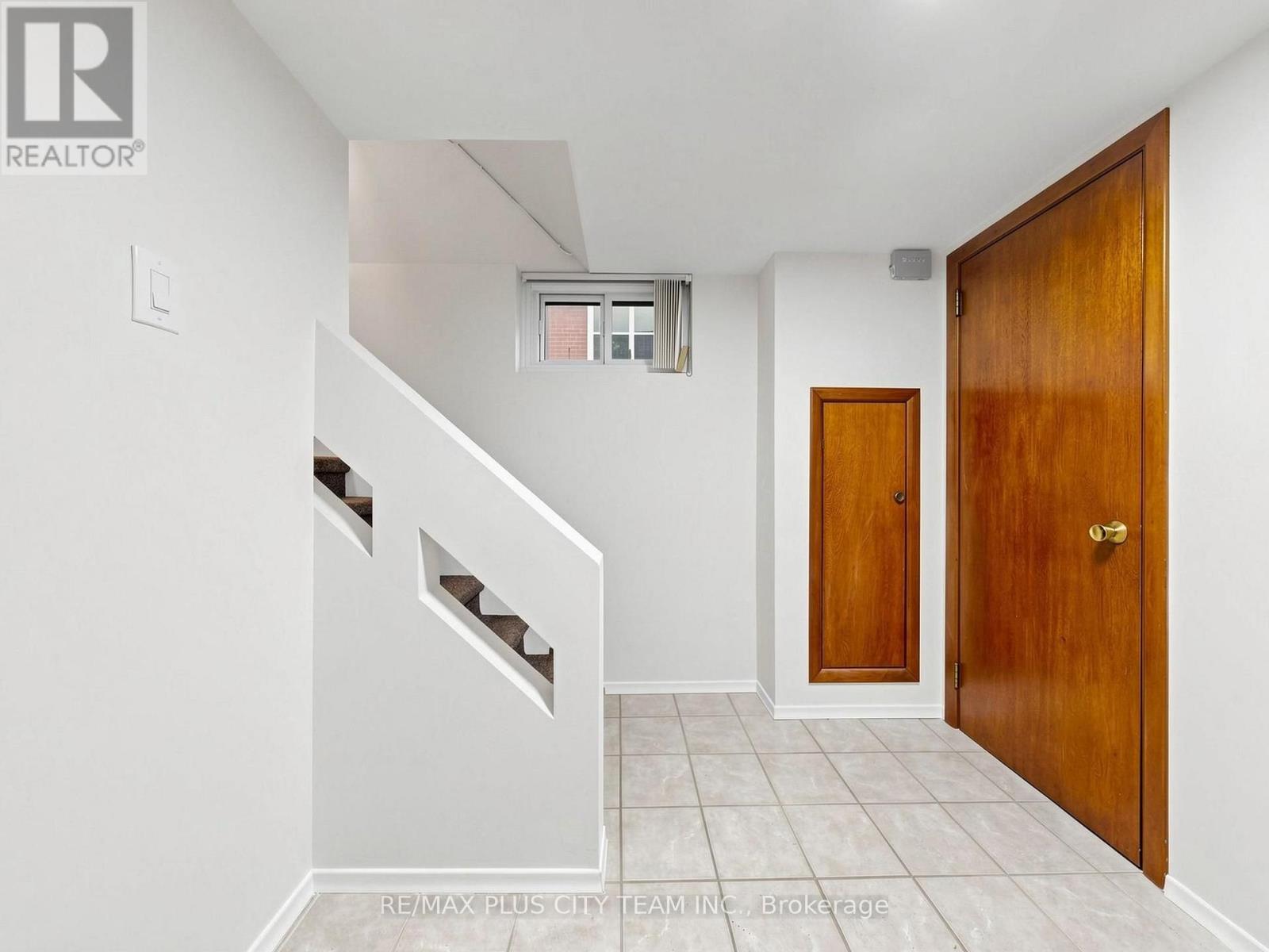 16 Holford Crescent, Toronto, Ontario  M1T 1M1 - Photo 22 - E13849284