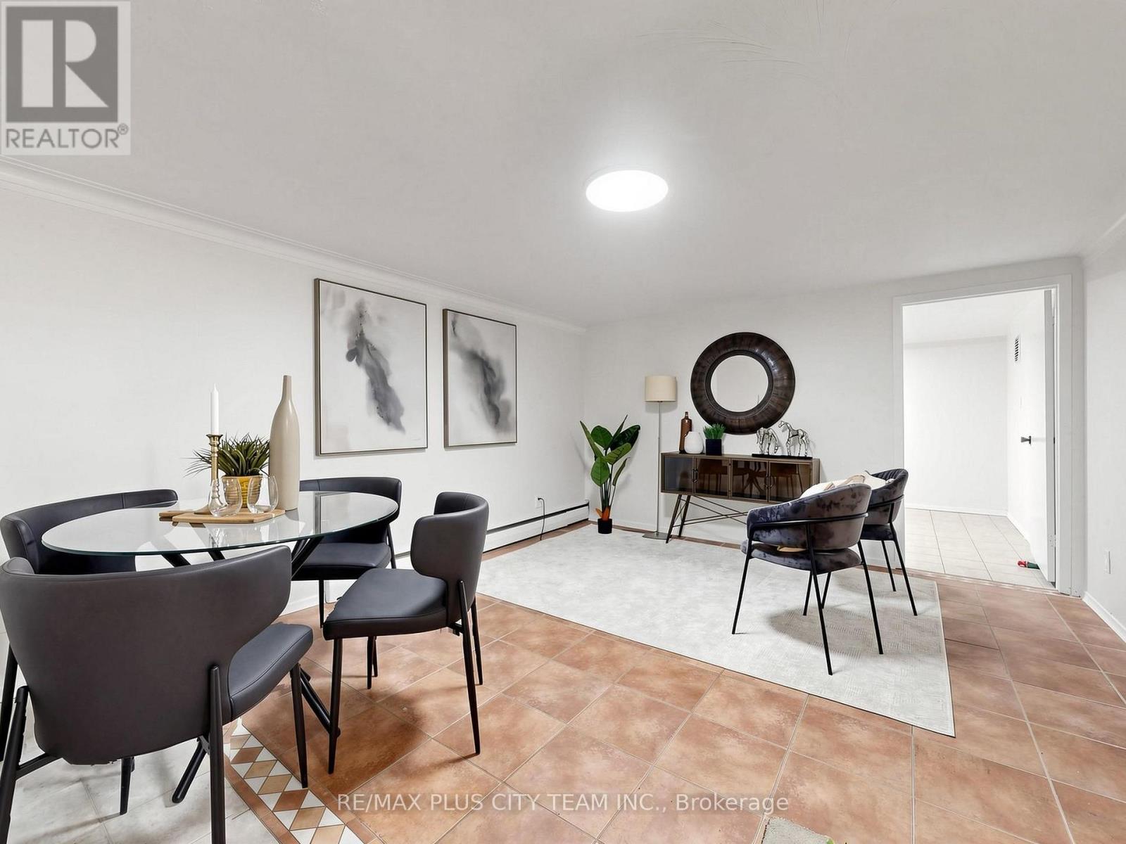 16 Holford Crescent, Toronto, Ontario  M1T 1M1 - Photo 25 - E13849284