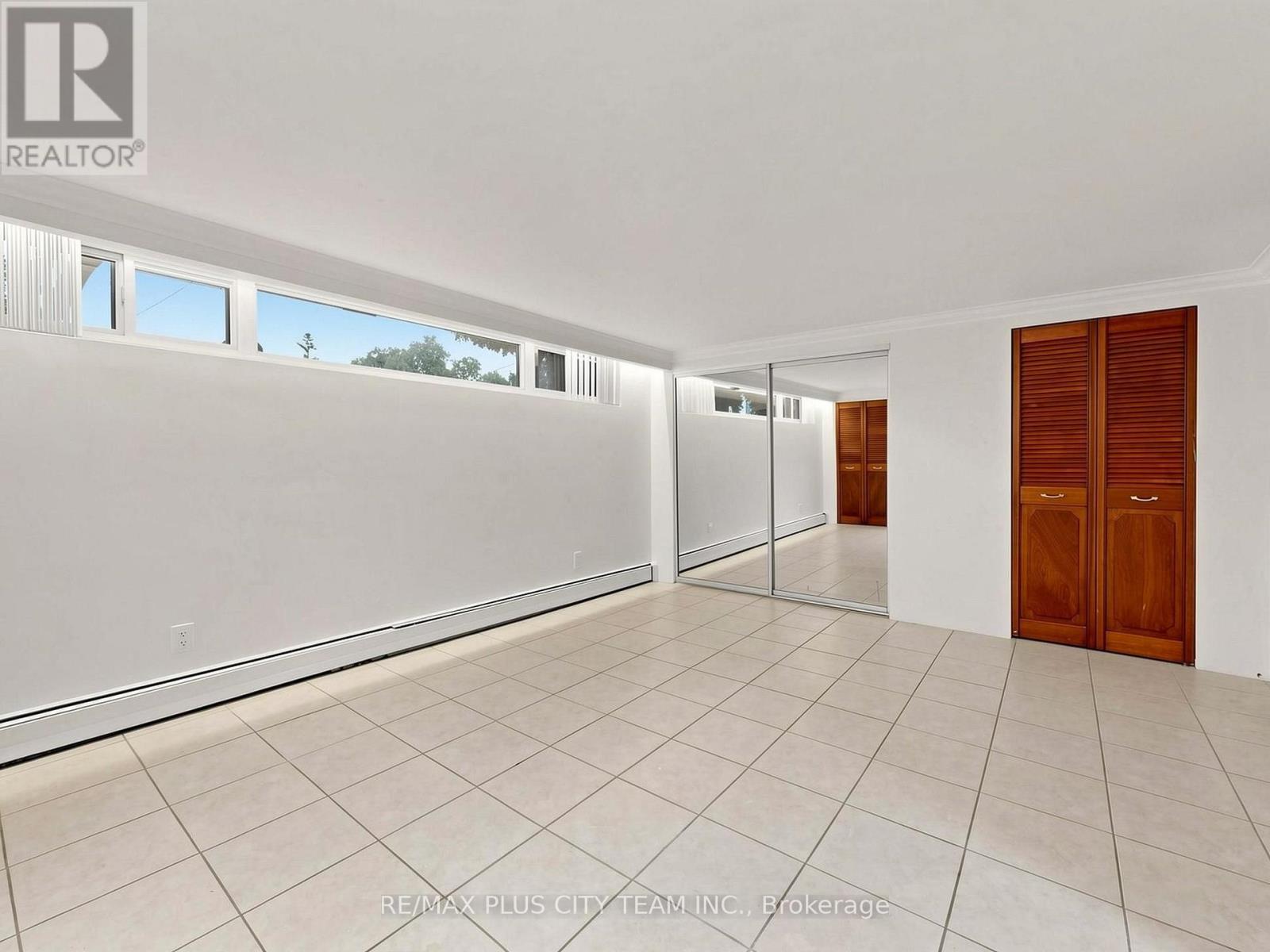 16 Holford Crescent, Toronto, Ontario  M1T 1M1 - Photo 36 - E13849284