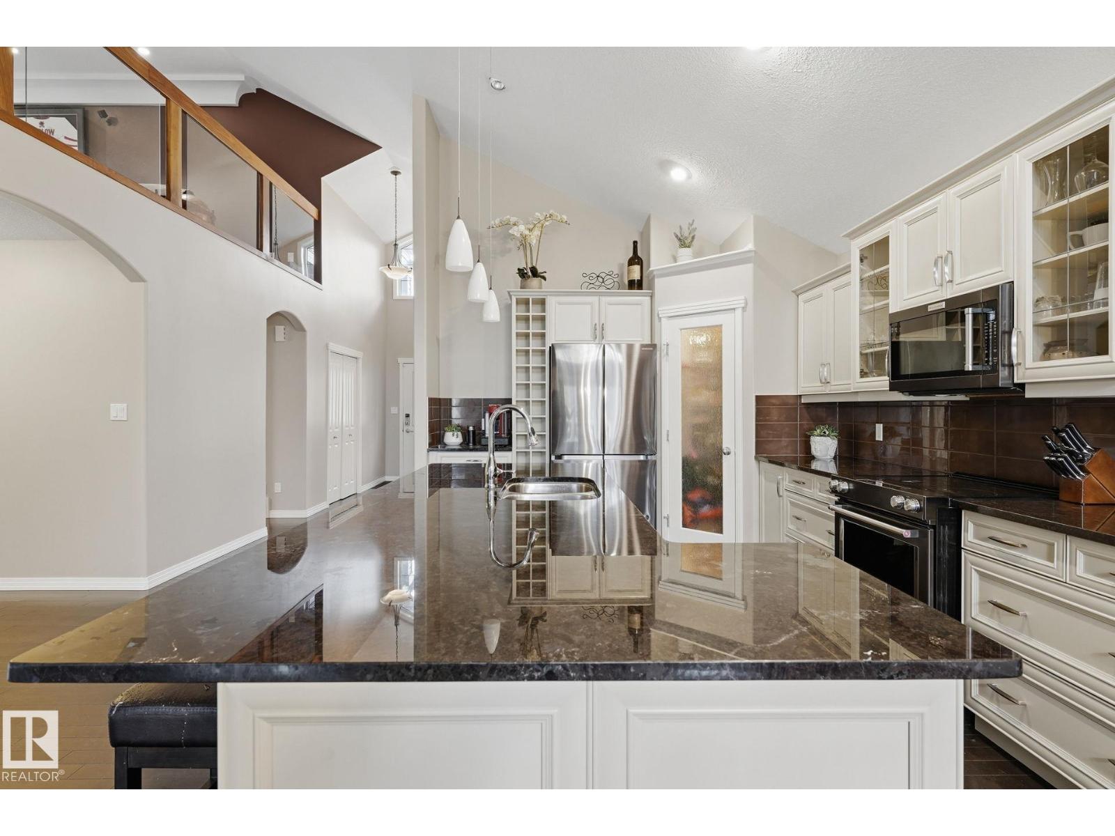 1209 CUNNINGHAM DR SW SW