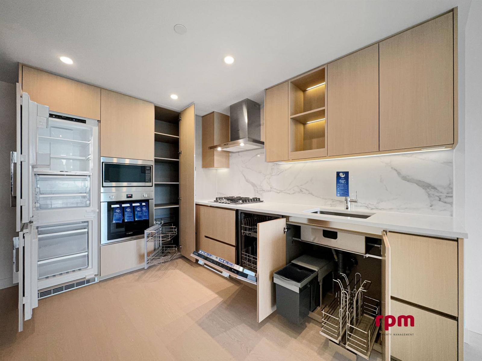10xx 13778 100 AVENUE