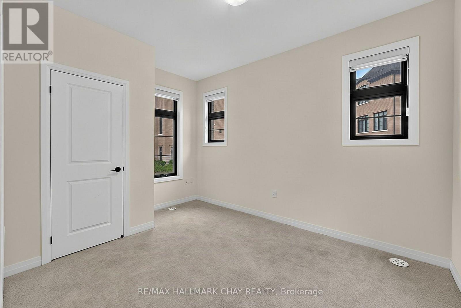 121 De La Roche Drive, Vaughan, Ontario  L4H 5A3 - Photo 2 - N13848864