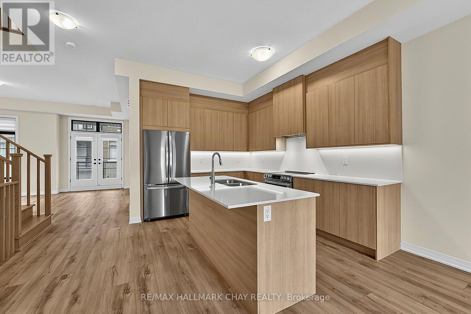 121 De La Roche Drive, Vaughan, Ontario  L4H 5A3 - Photo 6 - N13848864