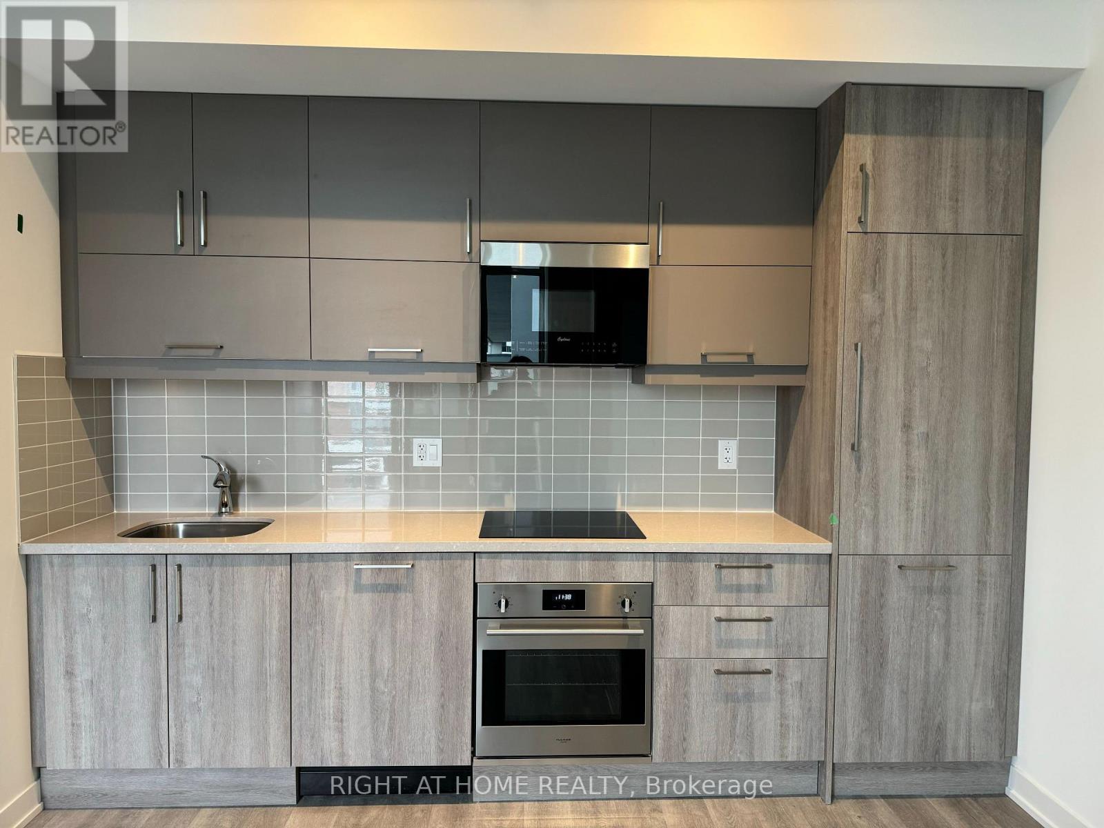 A1405 - 8119 Birchmount Road N, Markham, Ontario  L6G 0H5 - Photo 3 - N13849084