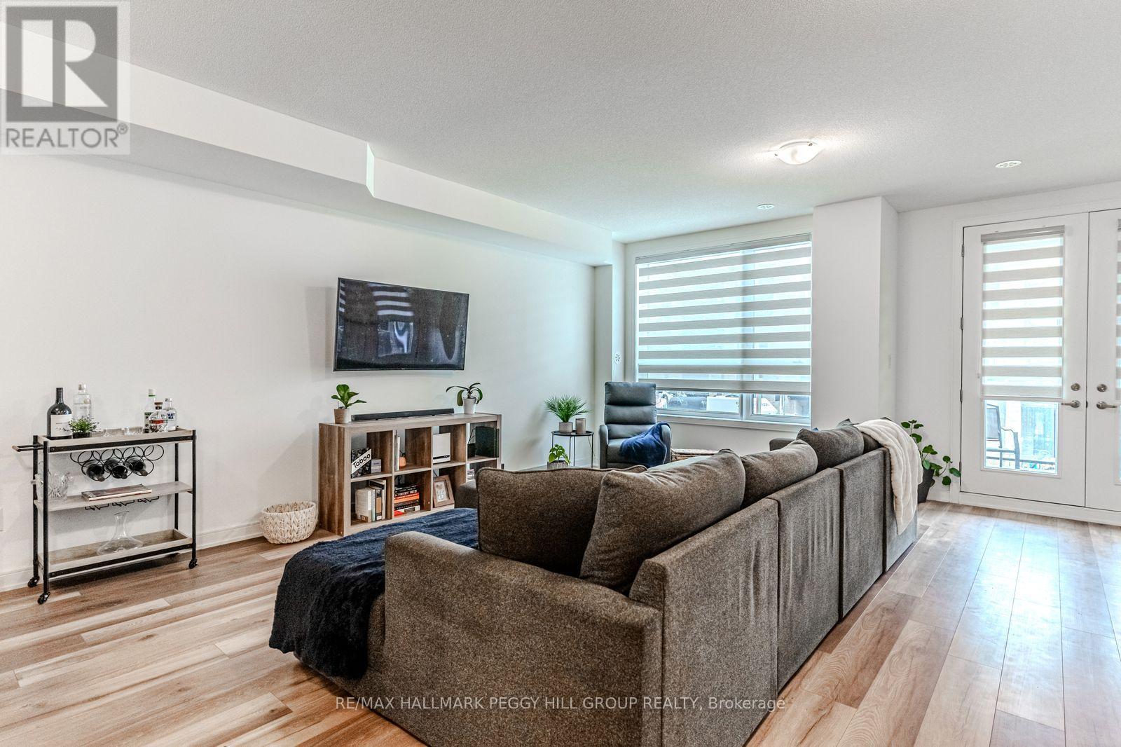 9 Red Maple Lane, Barrie (Innis-Shore), Ontario  L9J 0N4 - Photo 2 - S13849016