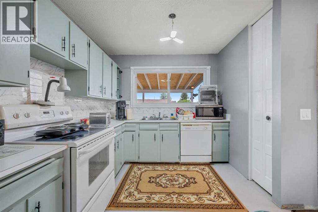 1219 68 Street NE, Calgary, Alberta  T2A 5K6 - Photo 13 - A2345500