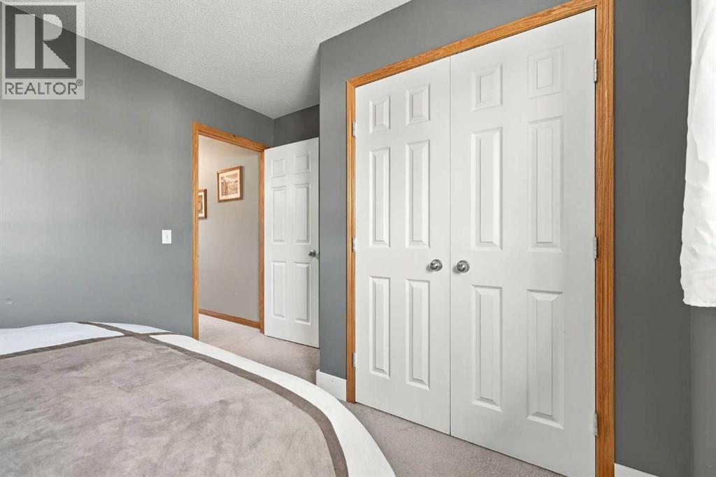 2 Cimarron Grove Bay