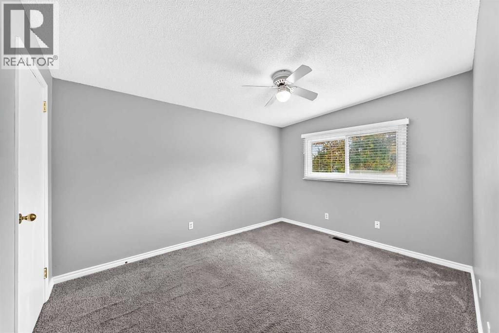 7409 37 Avenue NW, Calgary, Alberta  T3B 1W8 - Photo 22 - A2349302