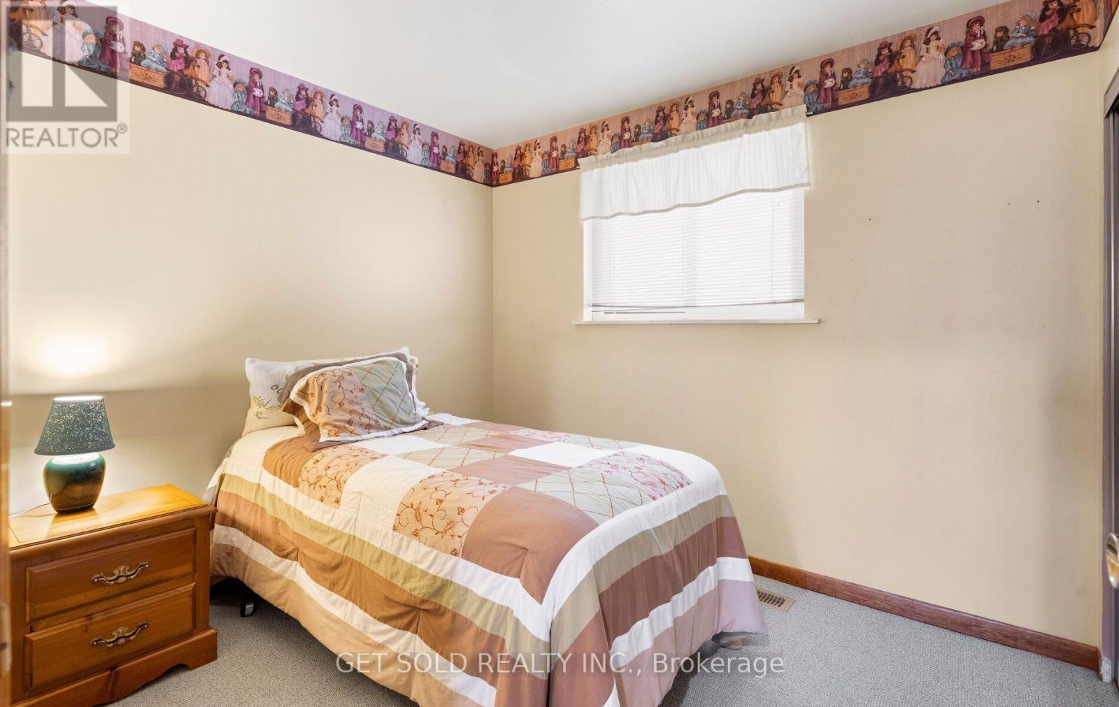 22 Almayo Crescent, Toronto, Ontario  M9V 2L4 - Photo 24 - W13848872