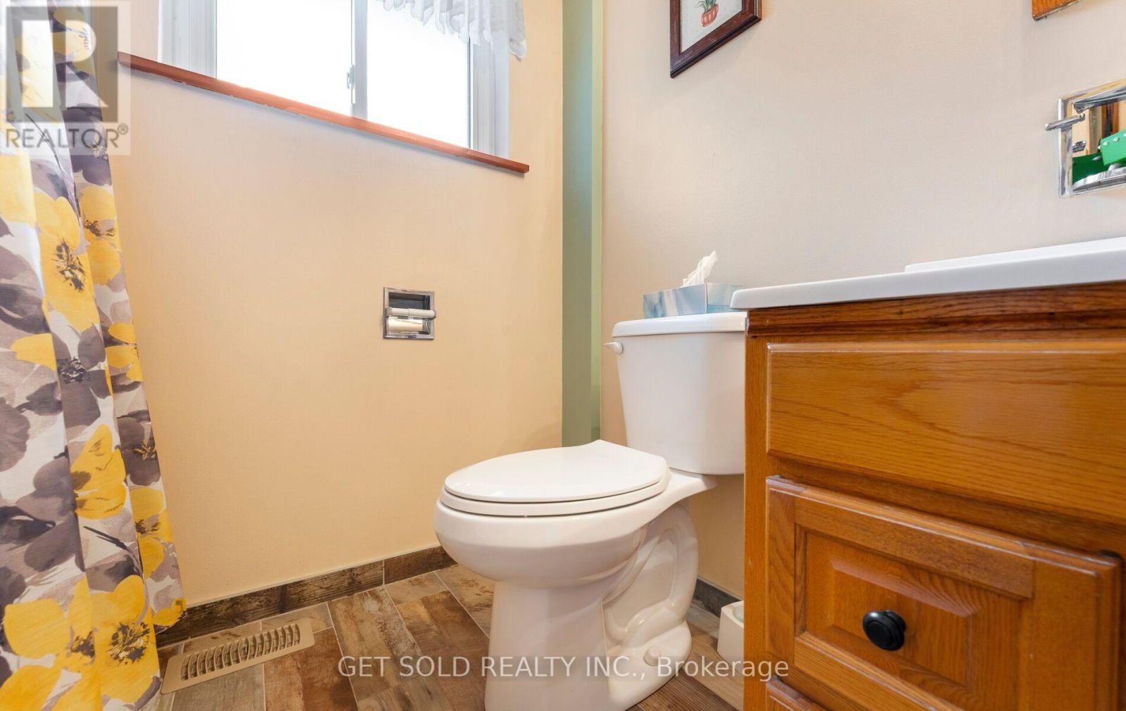 22 Almayo Crescent, Toronto, Ontario  M9V 2L4 - Photo 26 - W13848872