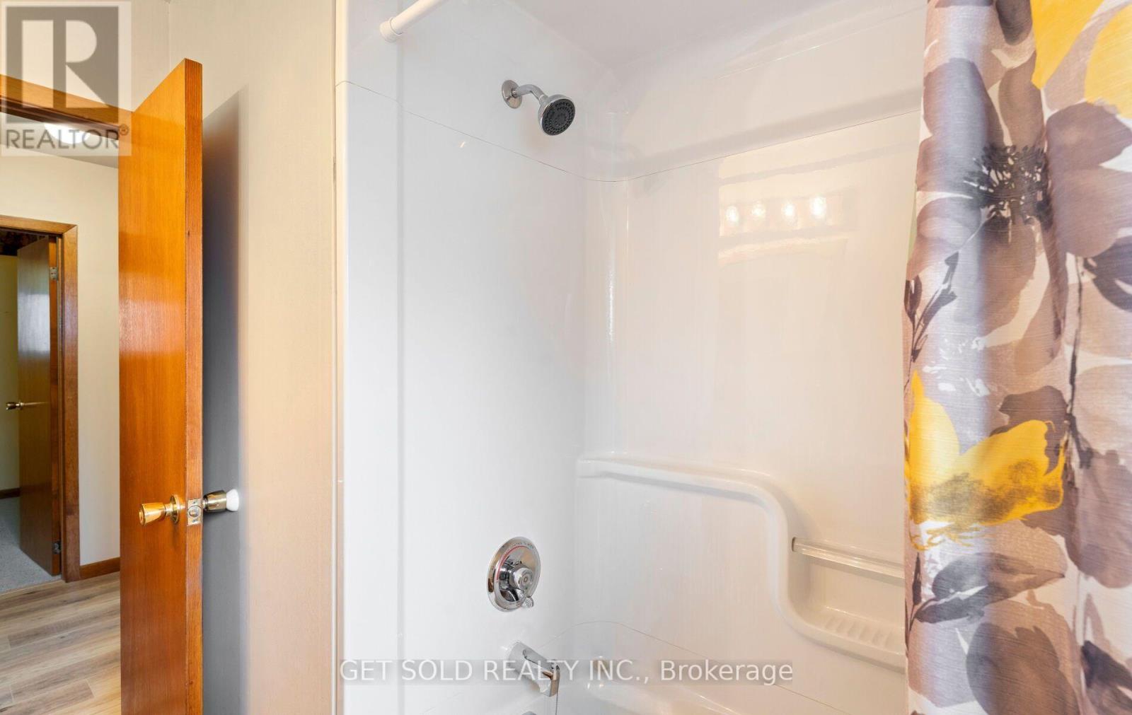 22 Almayo Crescent, Toronto, Ontario  M9V 2L4 - Photo 27 - W13848872