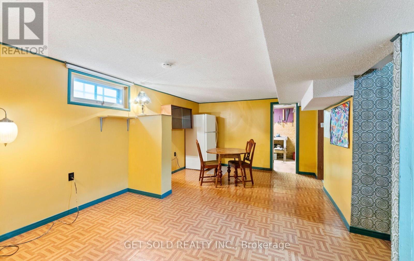 22 Almayo Crescent, Toronto, Ontario  M9V 2L4 - Photo 31 - W13848872