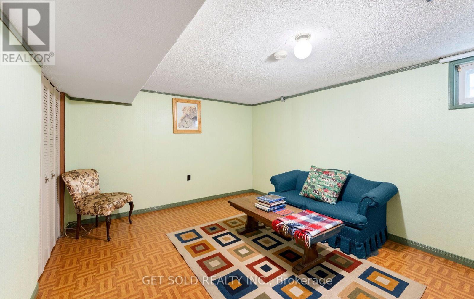 22 Almayo Crescent, Toronto, Ontario  M9V 2L4 - Photo 36 - W13848872