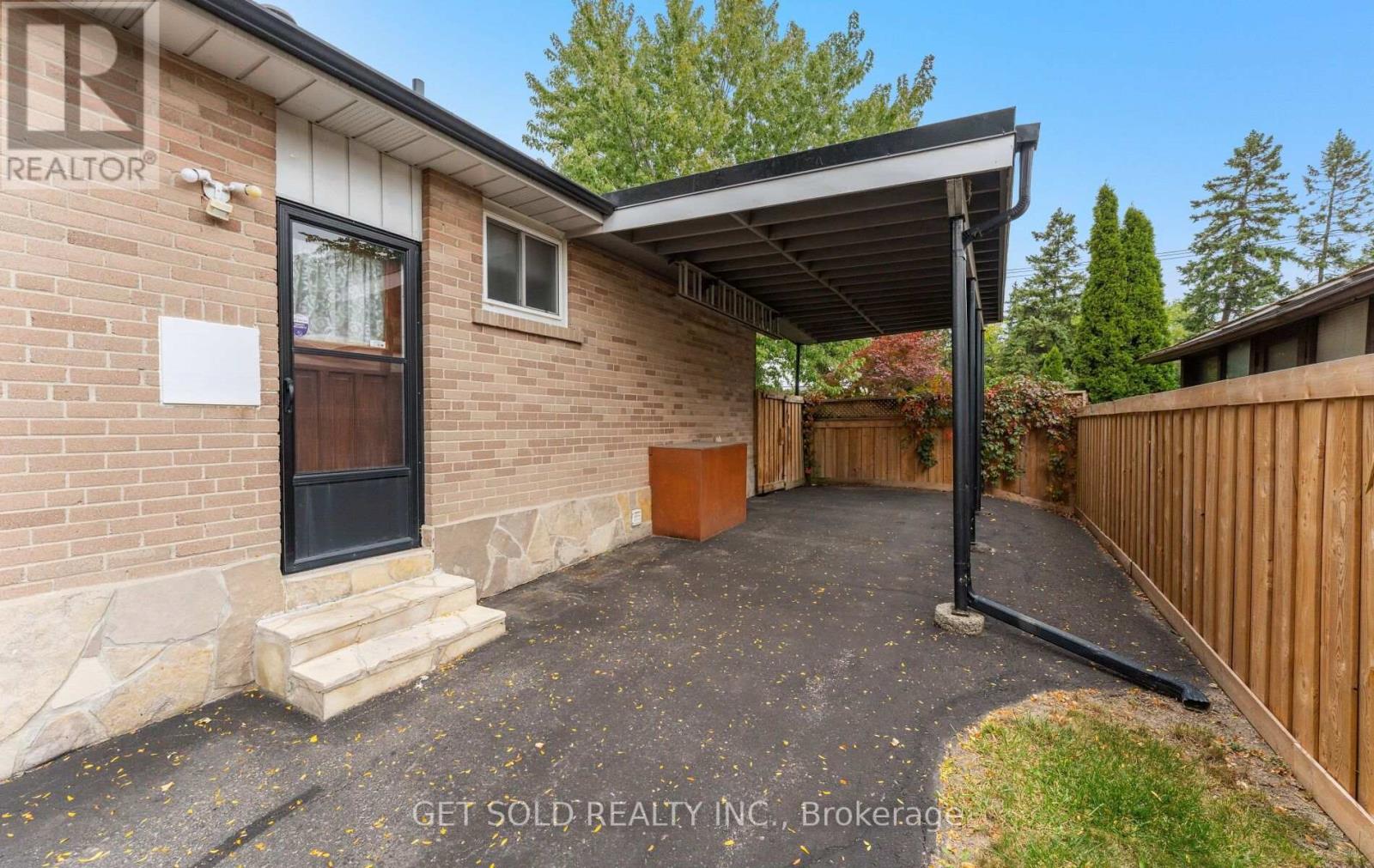 22 Almayo Crescent, Toronto, Ontario  M9V 2L4 - Photo 48 - W13848872