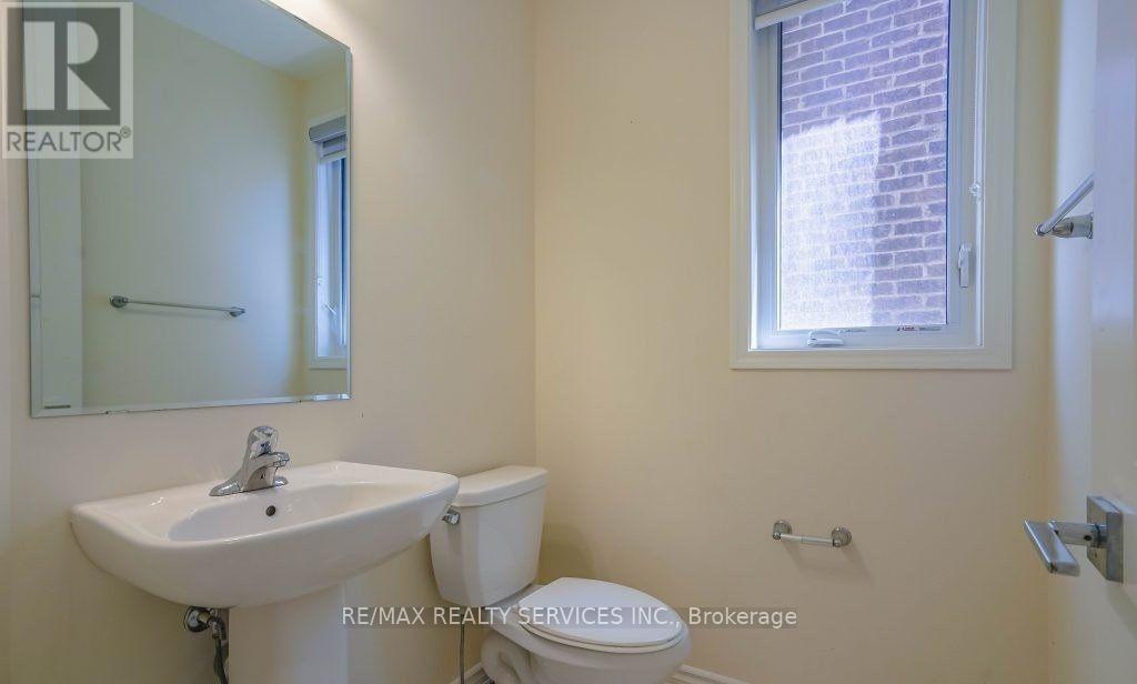 4 Divers Road, Brampton, Ontario  L7A 5C8 - Photo 7 - W13848912